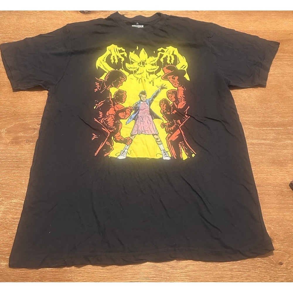 Stranger Things Graphic T-Shirt Size XL‎ Black Short Sleeve Loot Crate